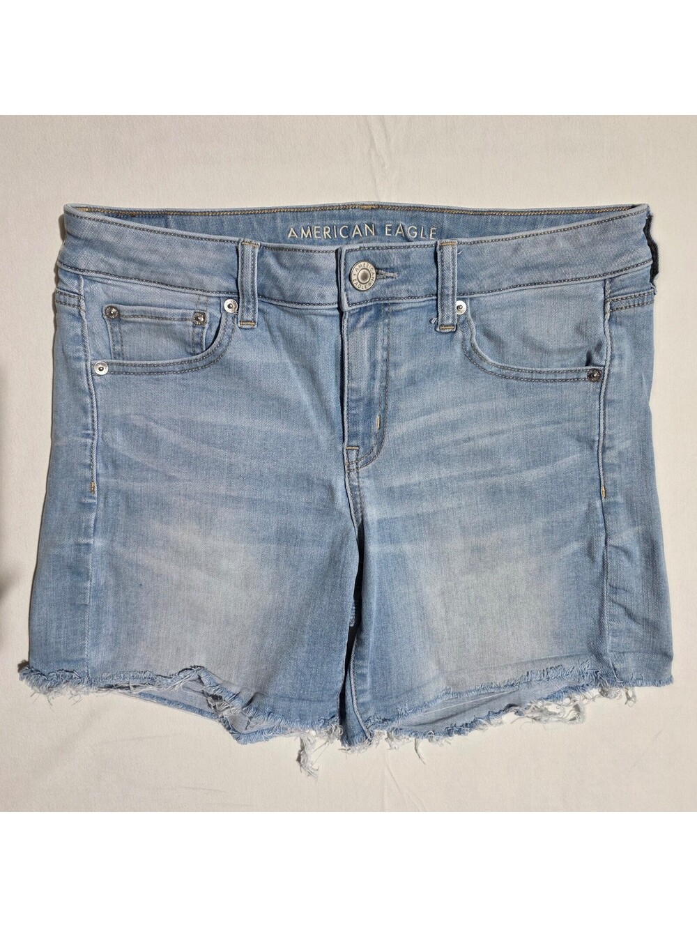 American Eagle Light Wash Denim Midi Shorts Size 10
